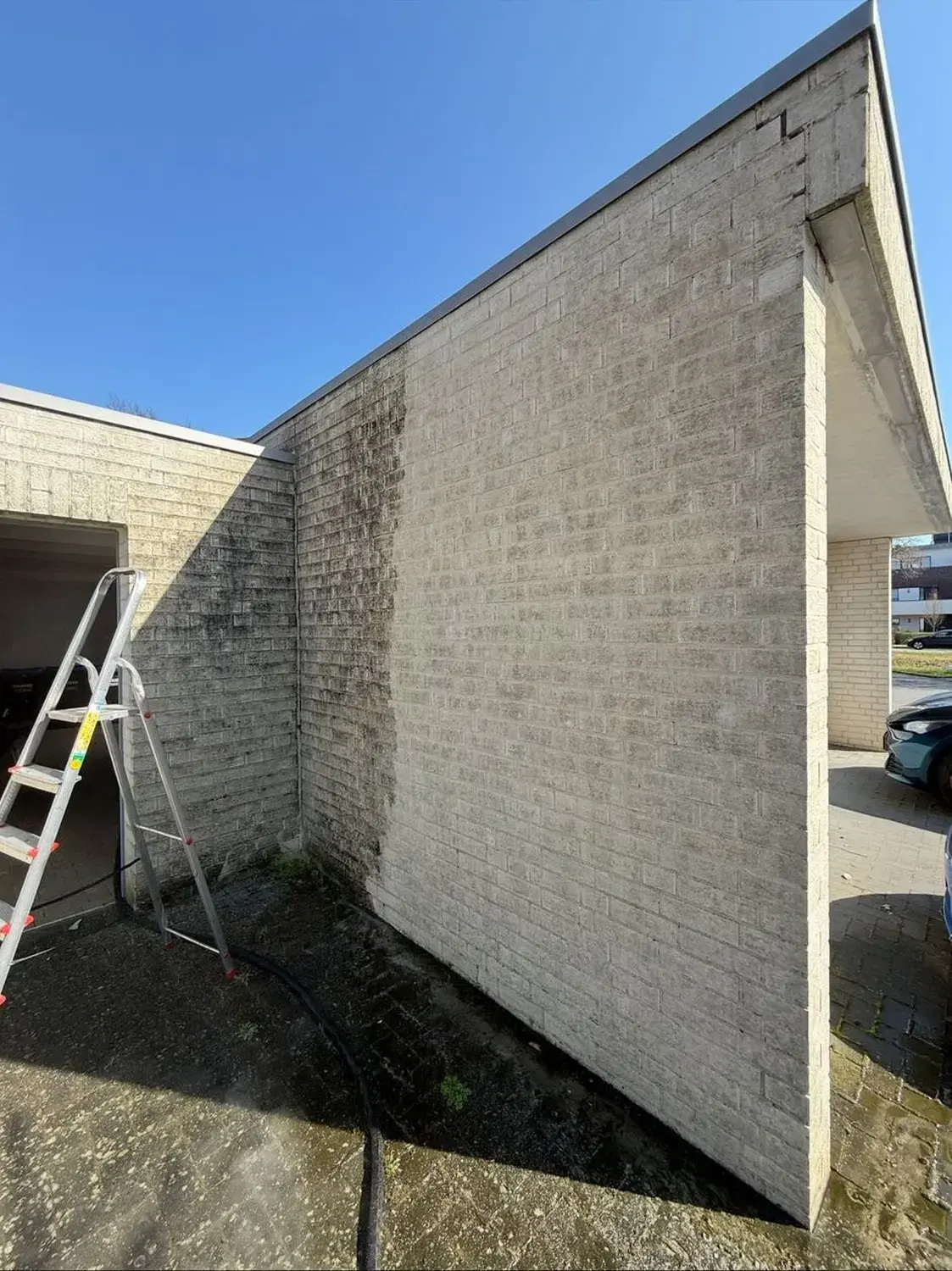 Hausmeisterdienst und Reinigungsarbeiten - Gebäudereinigung